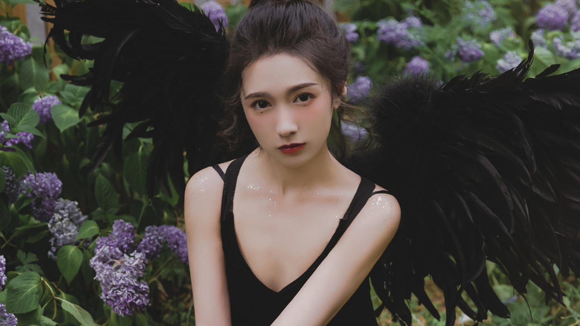 九游网-国际足球联赛中球队之间的对抗异常激烈，足球 对抗