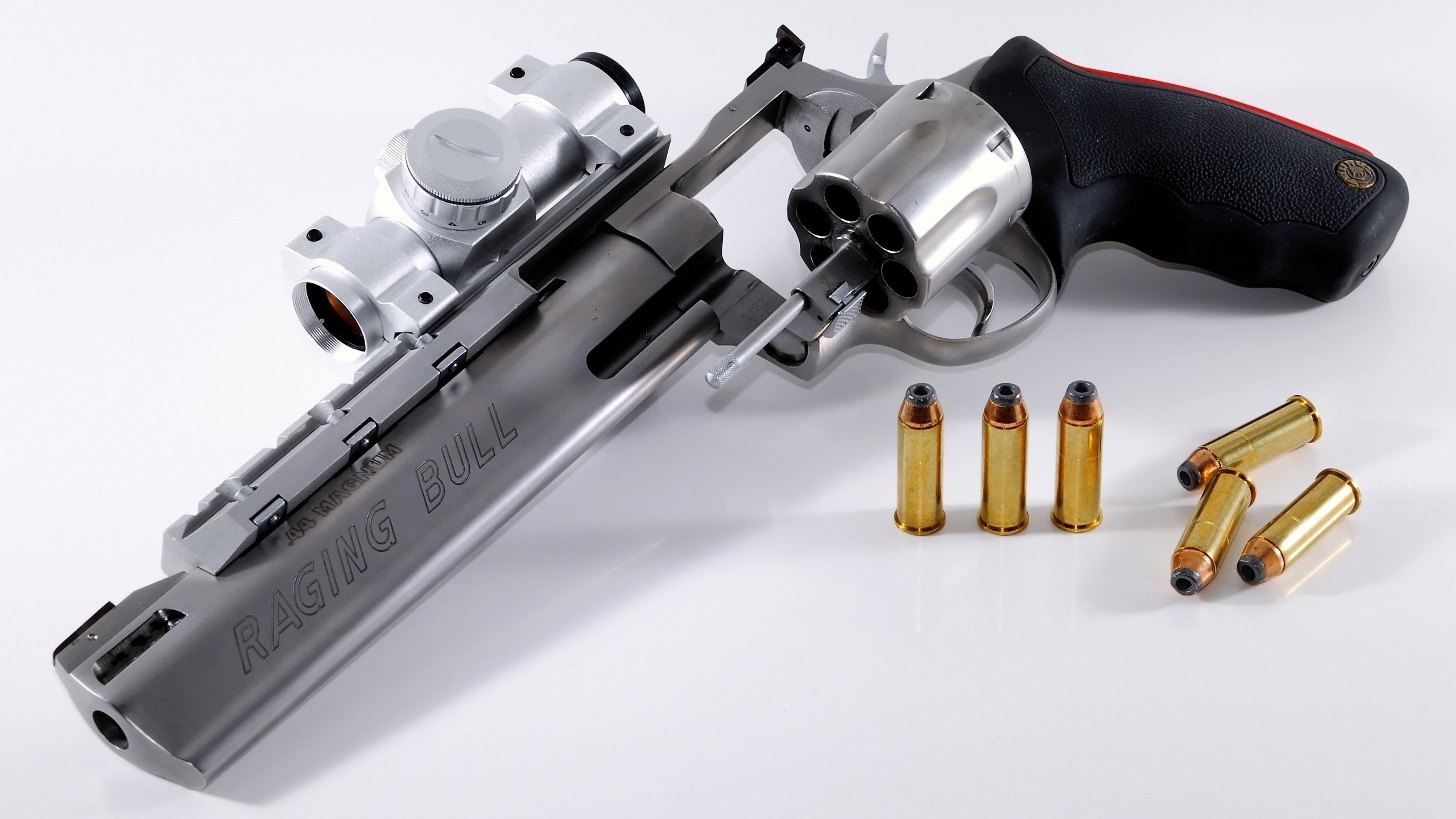 阿联酋阿尔艾因主场战胜对手,阿联酋联赛球星