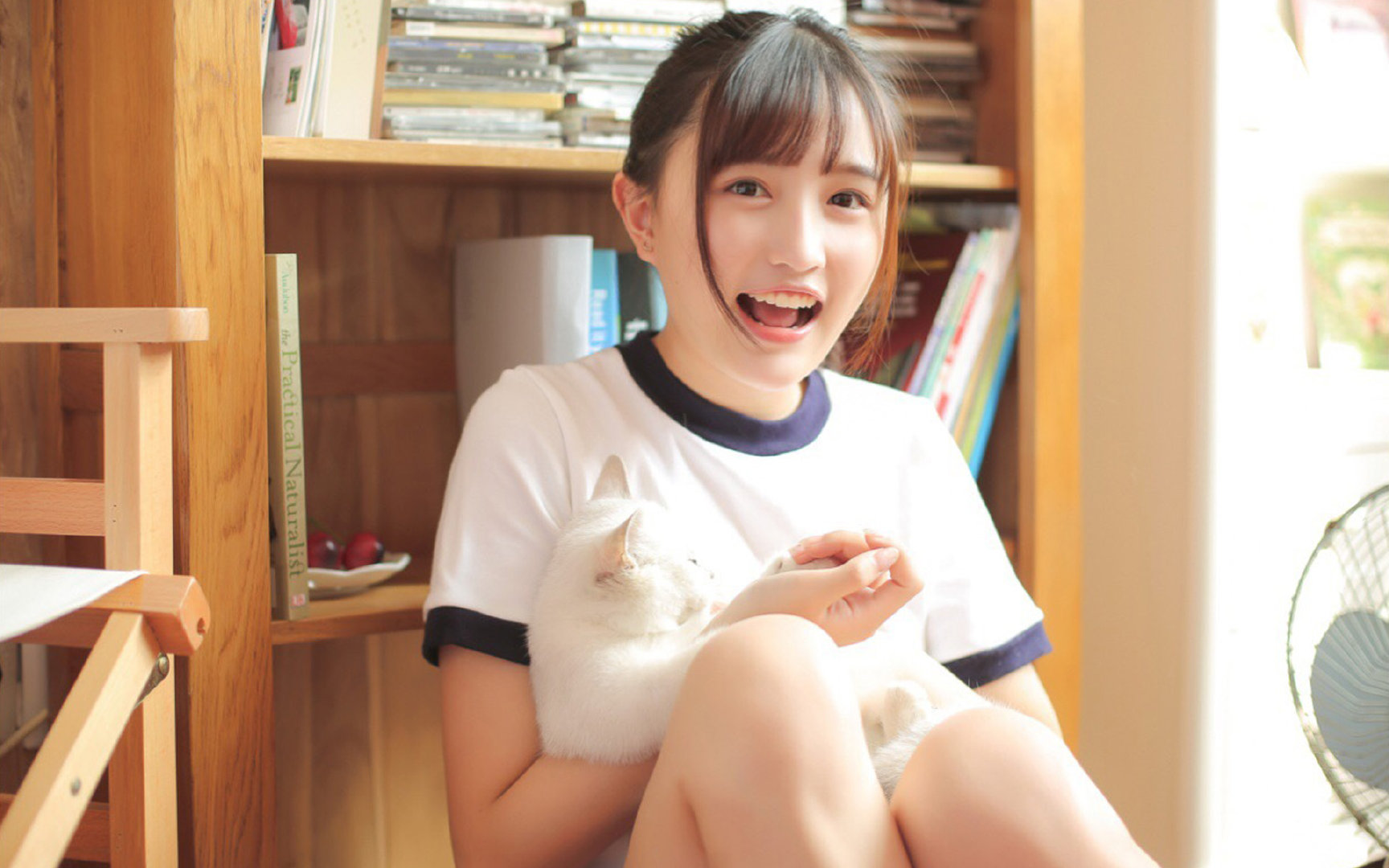 跨界合作：足球与科技、娱乐的结合新模式，足球跨球基本技术要领