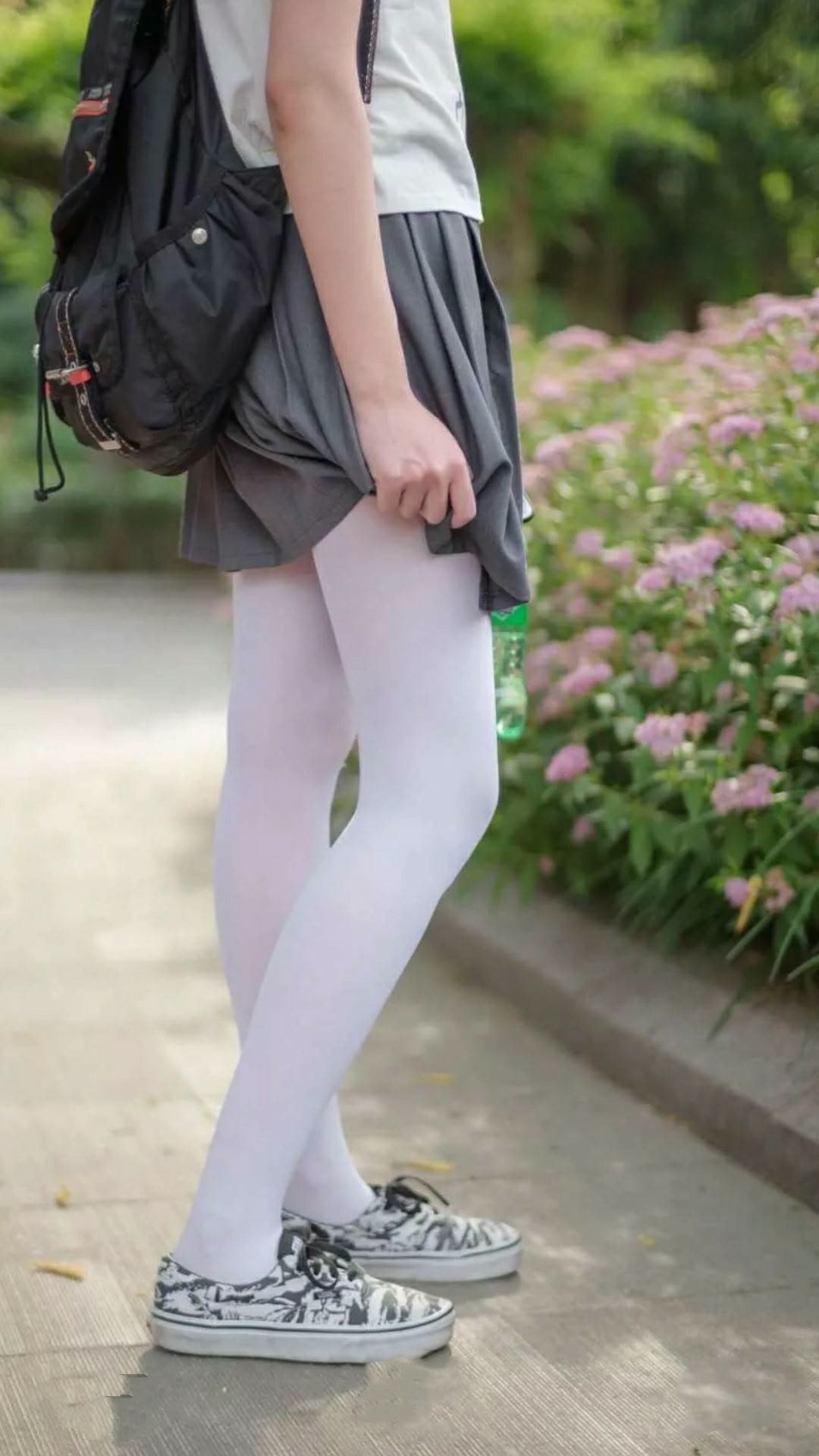 中国选手刷新亚洲撑杆跳高纪录,亚洲撑杆跳高冠军梁学仁