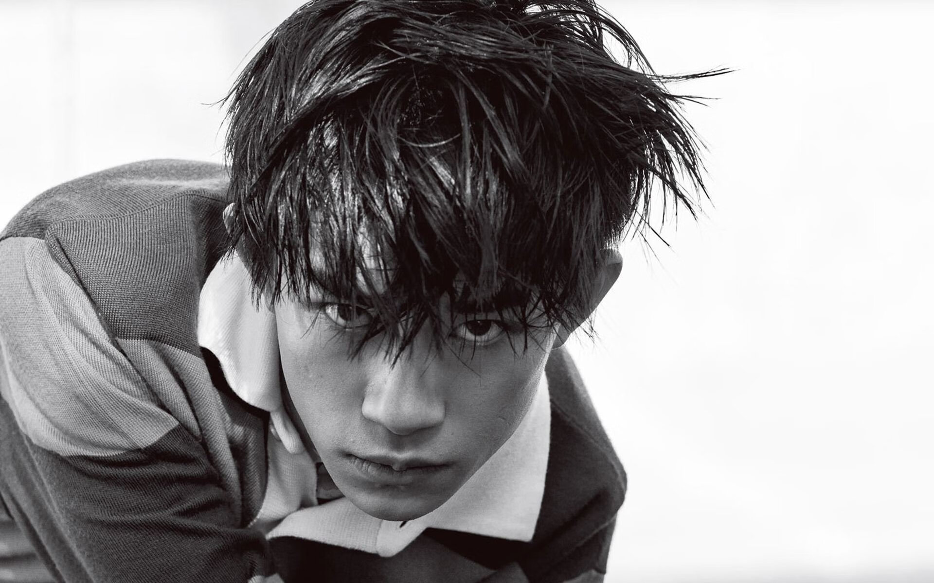 九游登录入口-主帅多次更换站位制造战术假象扰乱对手防线部署节奏，主帅挑战规则