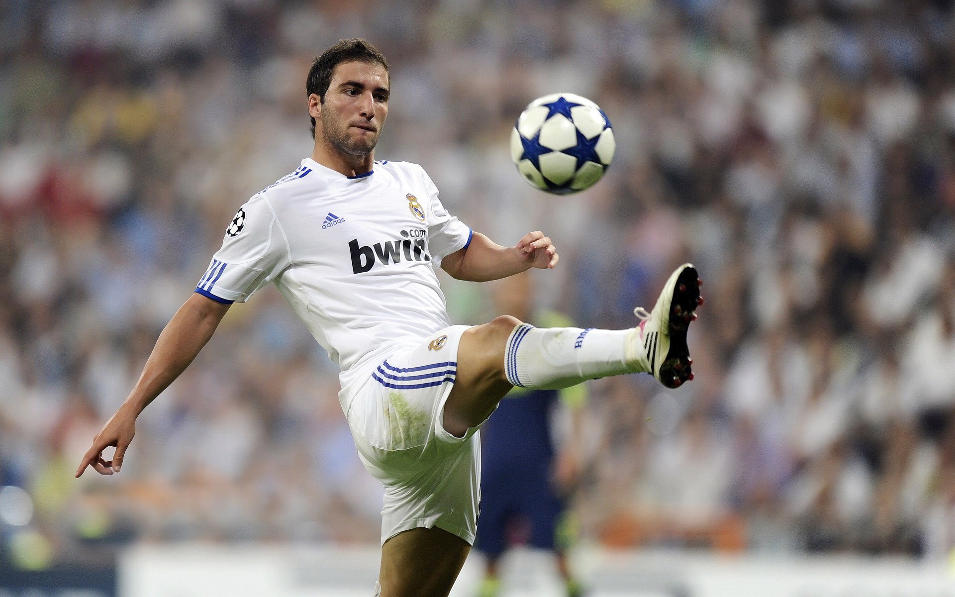 九游中心官网-“西甲新季揭幕，多队争夺冠军宝座”，西甲新赛季开赛日期