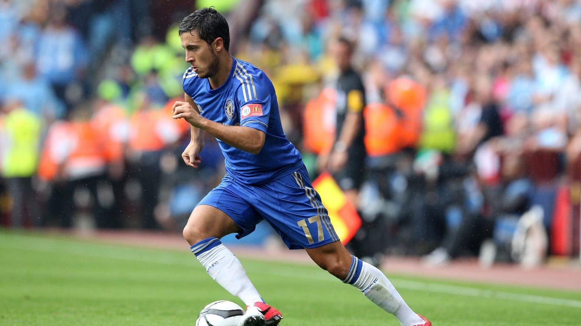 九游体育下载-欧冠足球联赛：豪门对决引爆激情，欧冠豪门球队排名